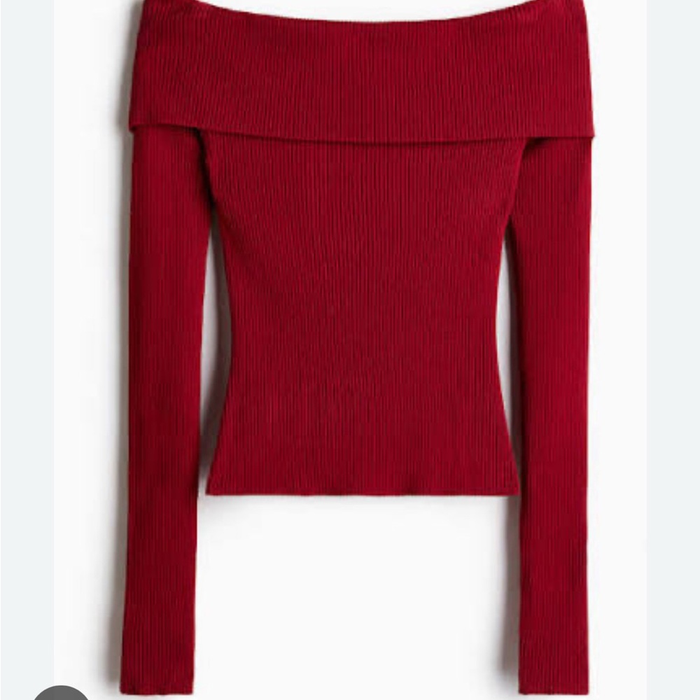 RW&CO. Off-the-Shoulder Long-Sleeve Fitted Sweater